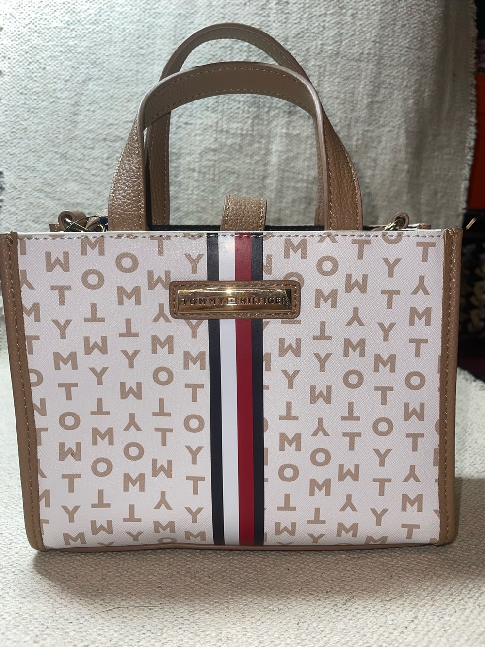 Tommy Hilfiger crossbody / mini tote light brown new